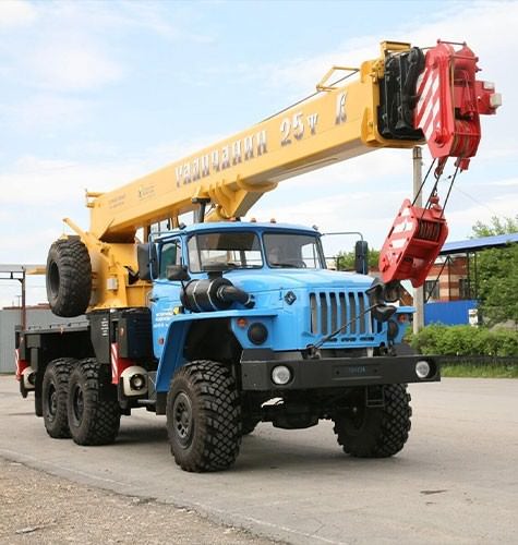 Возможности короткобазных кранов в Астрахани