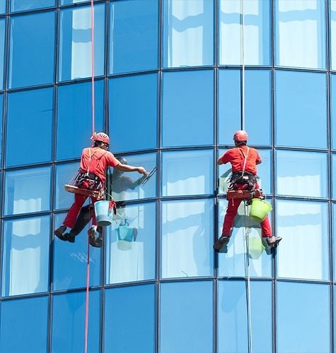 Мытье фасадов промальпинистами в Астрахани